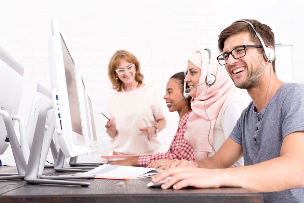 accredited language courses