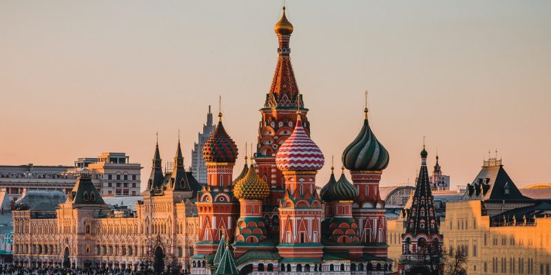 how hard is learning russian