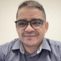Head shot Khalid
